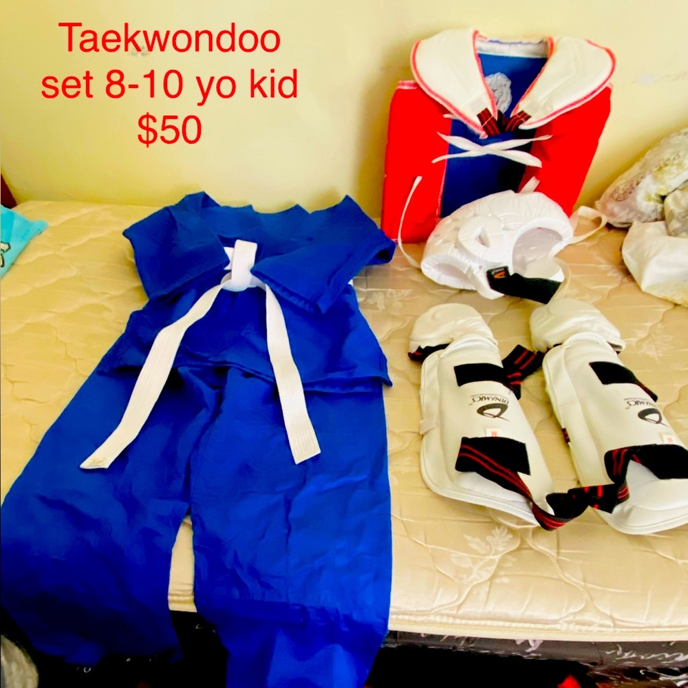 Kids’ Taekwondoo uniform set